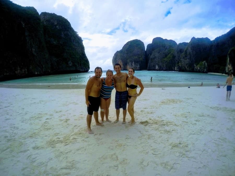 Booze-Cruise-Koh-Phi-Phi-Thailand-maya