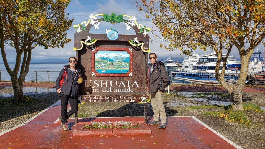 ushuaia argentina welcome sign