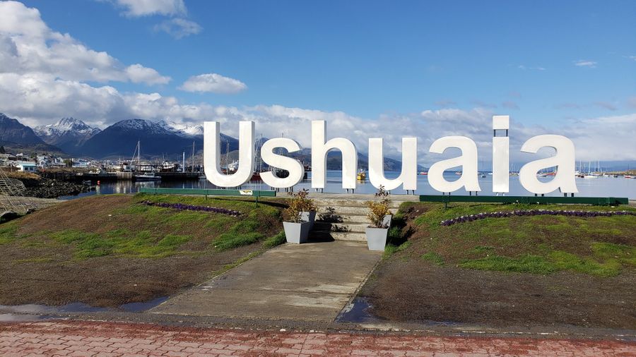 Ushuaia Argentina welcome sign