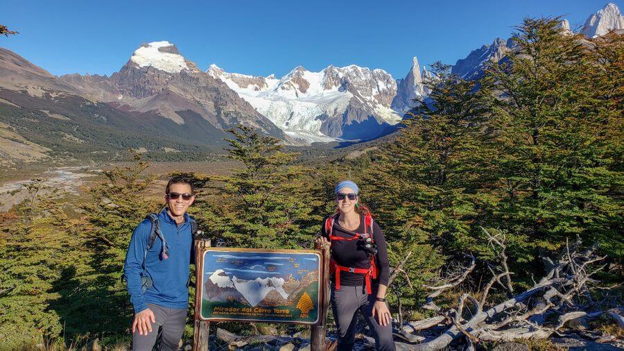 el chalten argentina cerre torre km 2 mirador sign