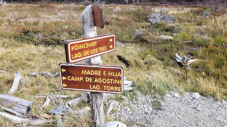 el chalten argentina fitz roy lag torre sign