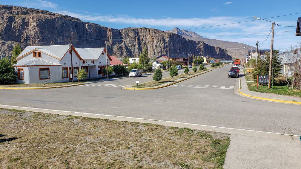 el chalten argentina patagonia main street 2