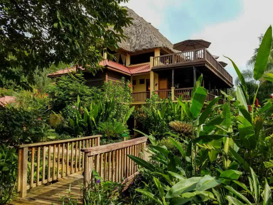 Sleeping Giant Rainforest Lodge Belize restuarant-2
