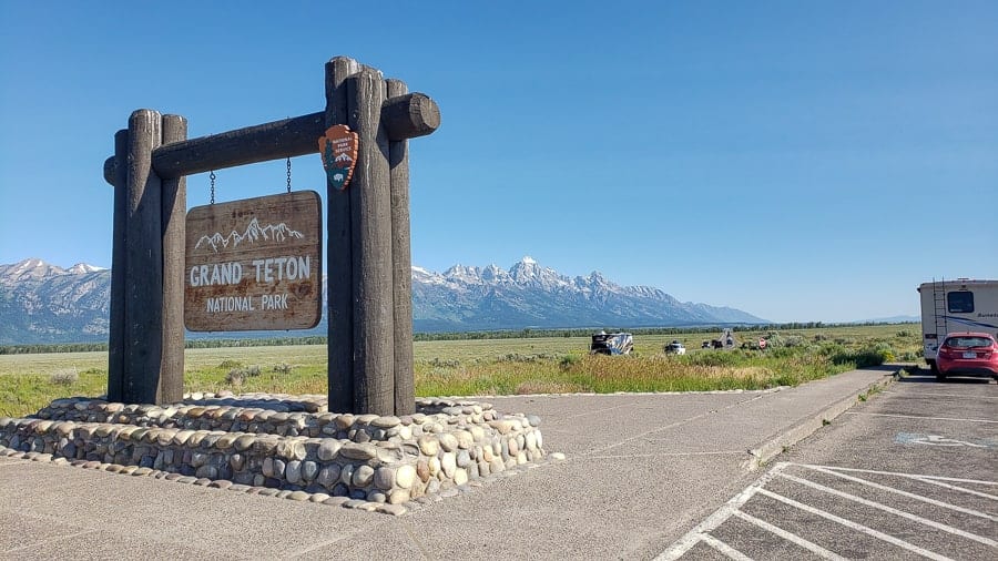 welcome sign grand tetons