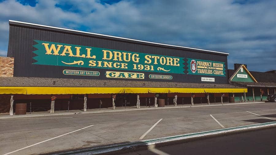 wall drug store wall south dakota