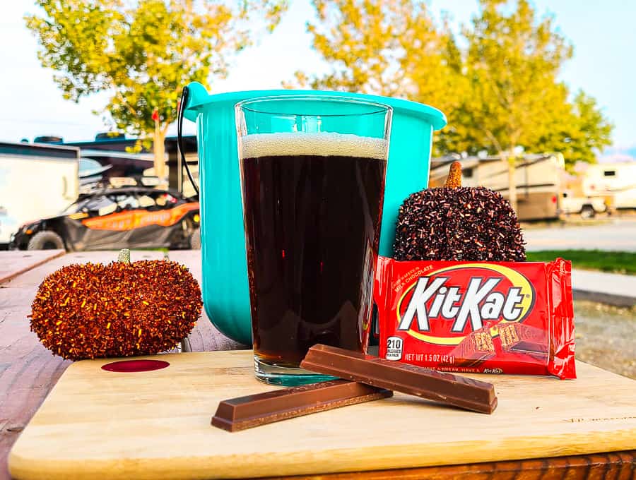 candy and beer pairing - kitkats and pumpkin beer