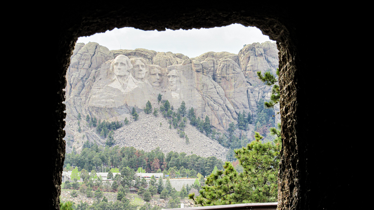 iron mountain road custer sd