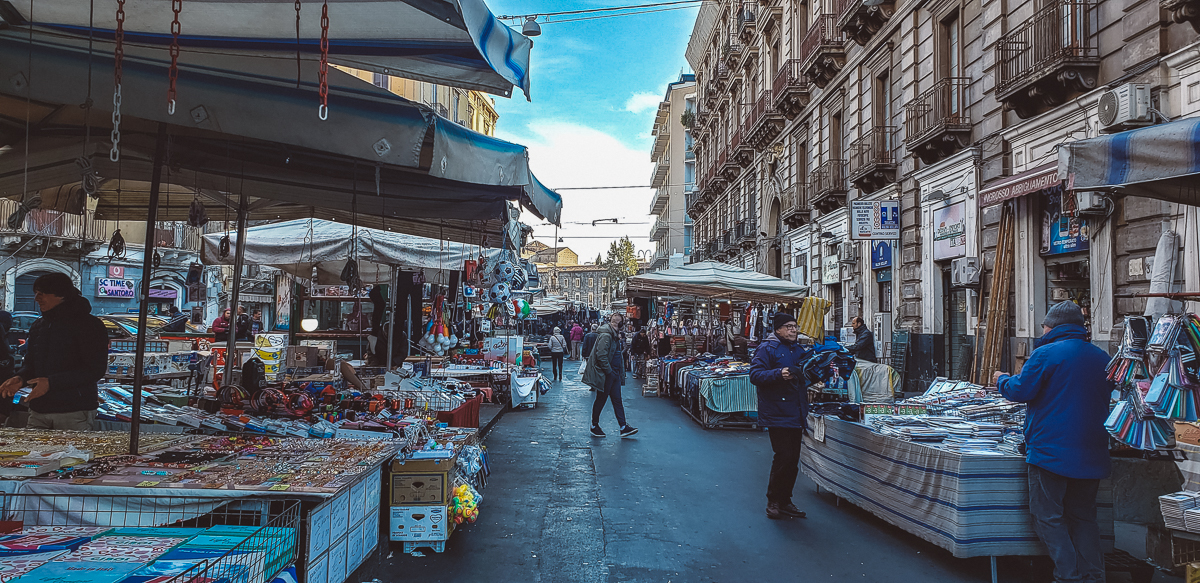 mercato di piazza what to do in catania italy