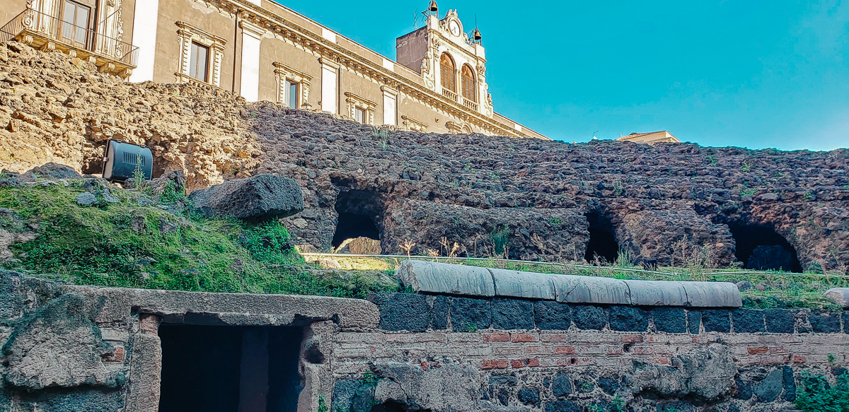 amphitheater wine what to do in catania italy