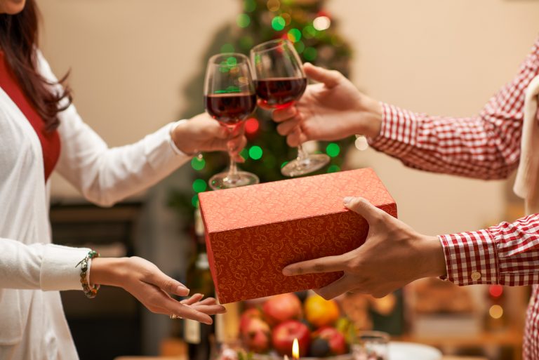 25 Inexpensive Gifts for Wine Lovers on Amazon – $50 or less