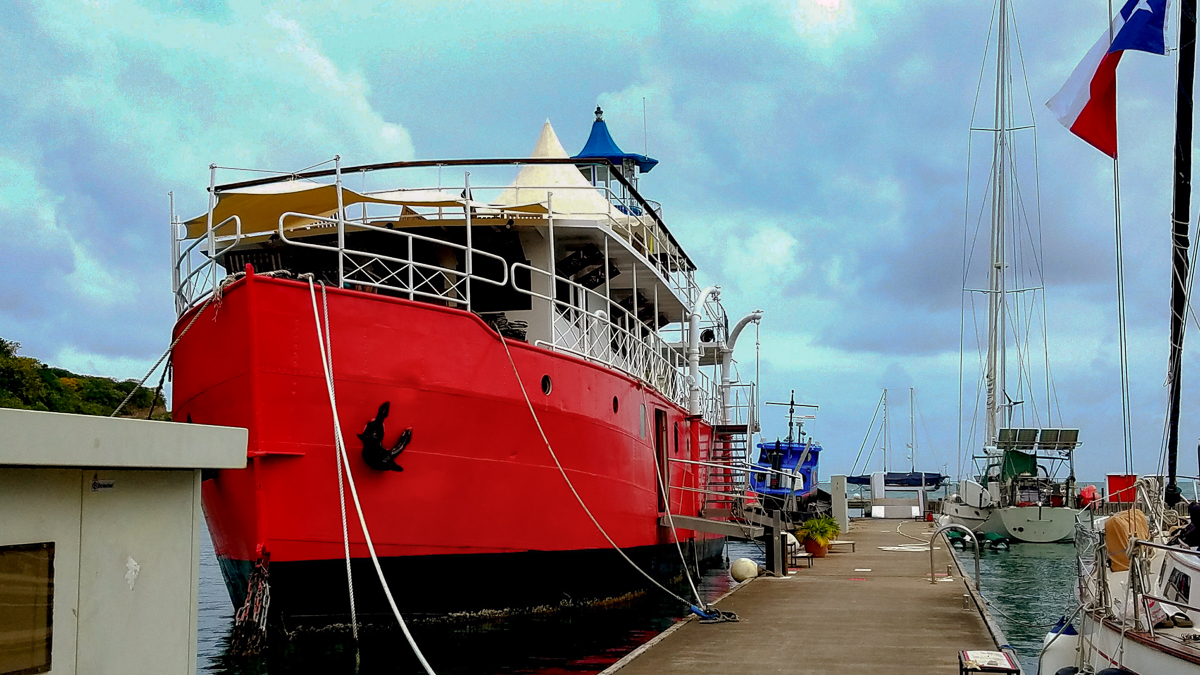 Bars in Grenada - Lightship