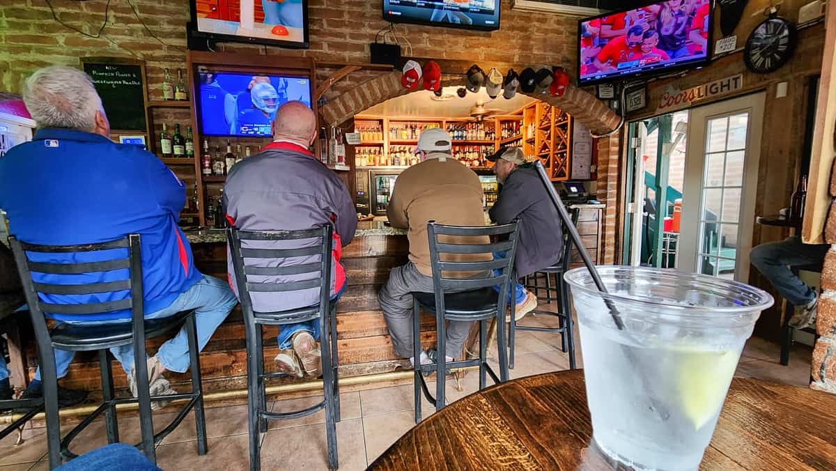 best dive bars in scottsdale, arizona - Old Town Tavern