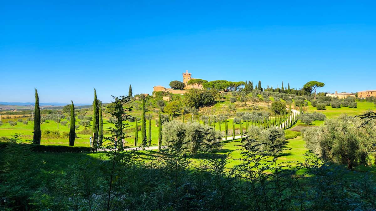 tuscany road trip - castle