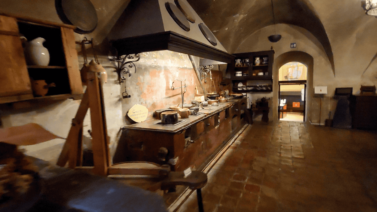 Rocca Sforzesca 2 kitchens