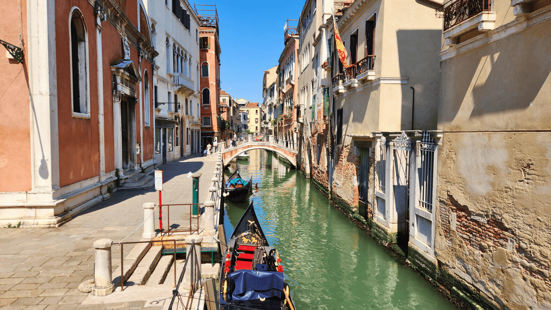 weekend in venice, canals