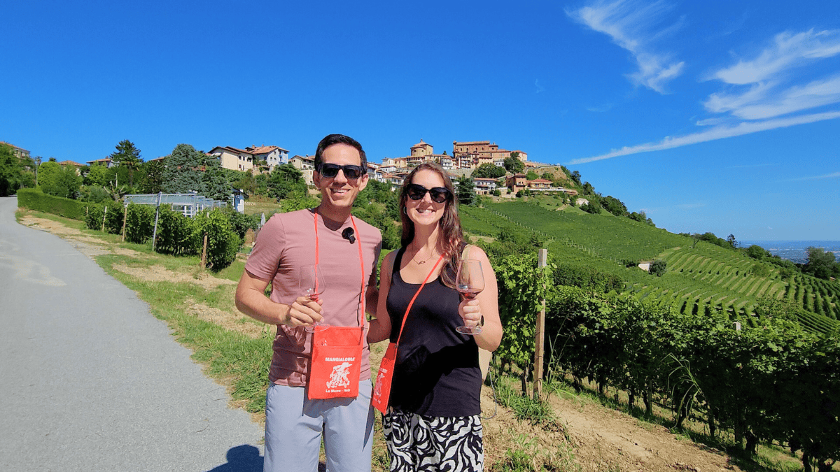 sam and Chris, mangialonga in la morra italy