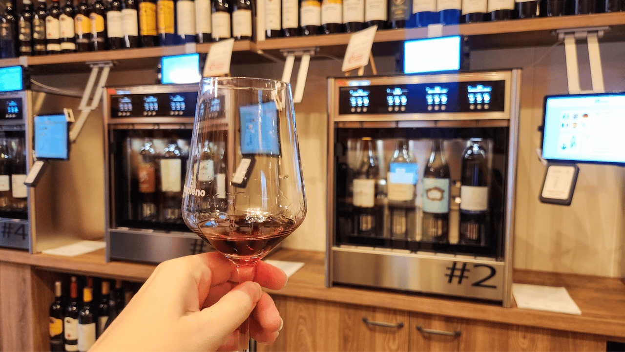 wine bars in bologna italy header