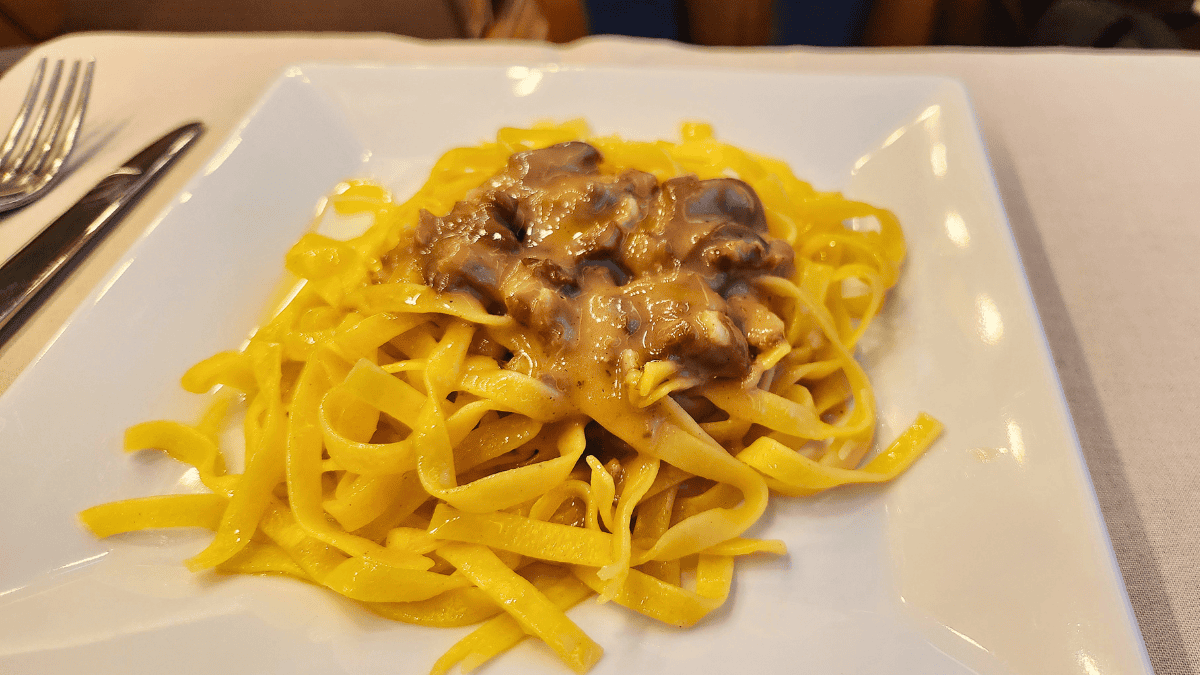 pasta in train in italy